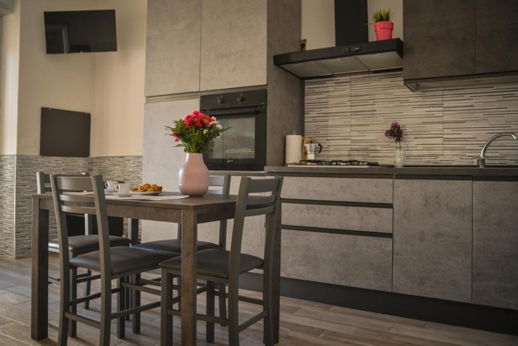 Puntamare Apartment Brindisi Bagian luar foto